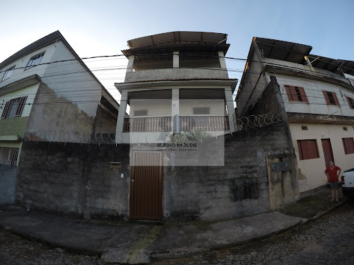 Casa em Bom Retiro  -  Cataguases