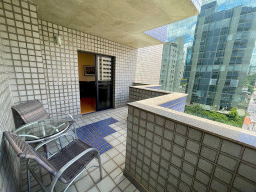 Duplex mobiliado para alugar na Savassi | 1 suíte e 1 vaga