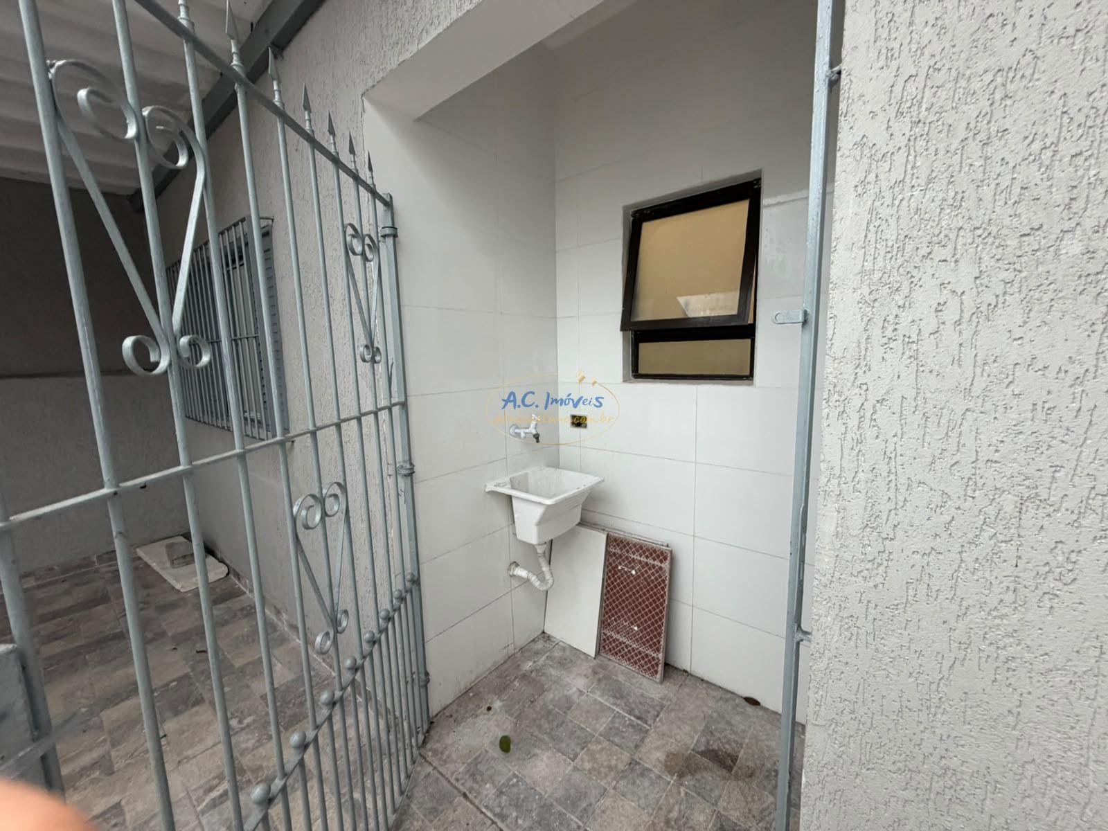 Casa à venda com 2 quartos, 1 suíte, 2 vagas e 60m² no Vilamar, Praia Grande (SP) — foto 17 de 30