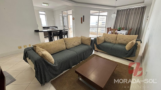 Apartamento em Meia Praia  -  Itapema