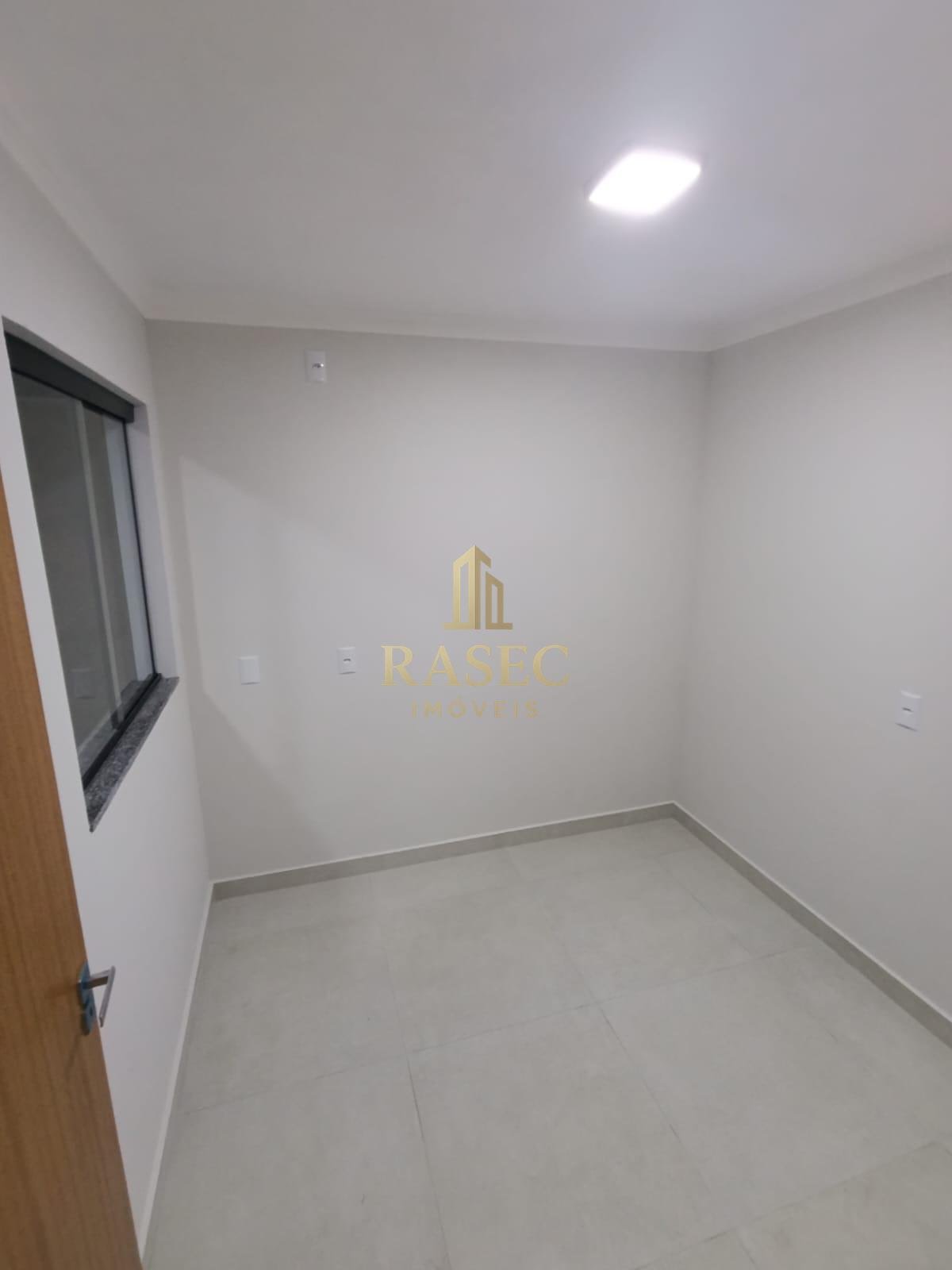 Casa à venda com 3 quartos, 1 banheiro, 2 vagas e 61m² no Dom Joaquim, Brusque (SC) — foto 8 de 12
