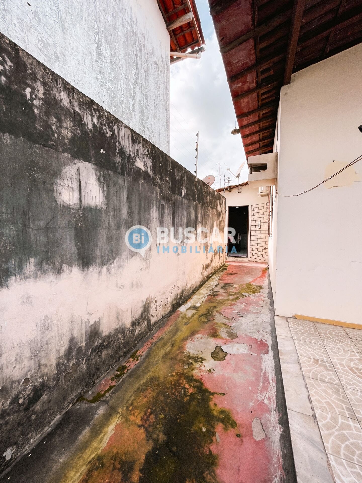 Casa à venda com 3 quartos, 1 suíte, 3 vagas e 360m² no Olhos D'água, Feira de Santana (BA) — foto 11 de 24
