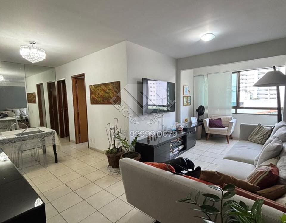 Compre Apartamento à venda em Casa Forte, Recife. 80m², 3 quartos (2 suítes), sala ampliada e área de lazer completa no Edf. Álamo. Agende visita hoje com Leicam Maciel