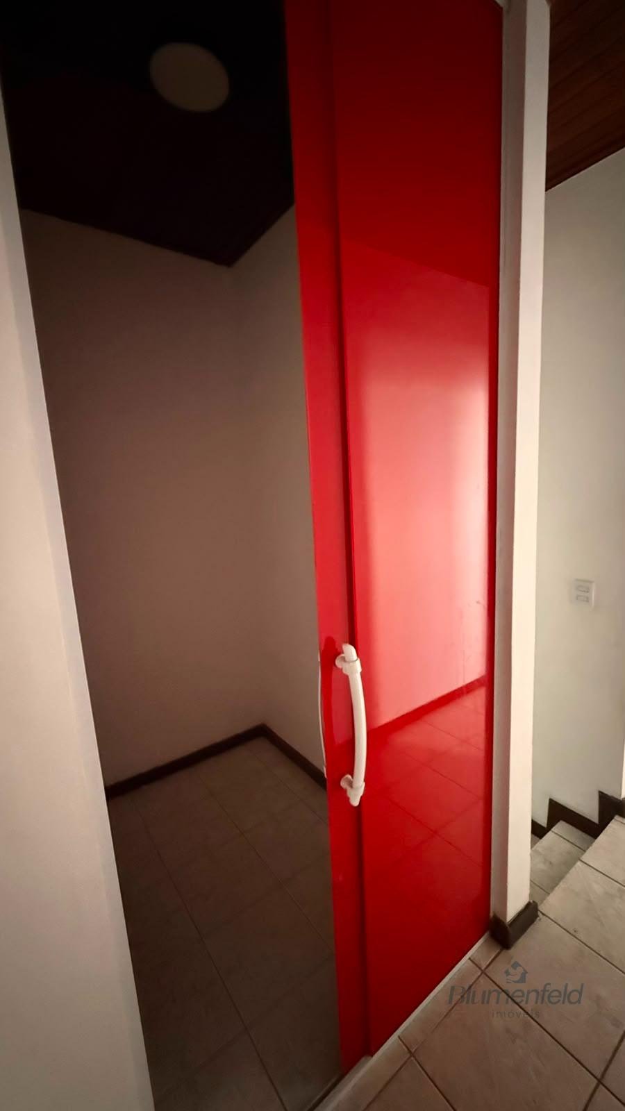 Casa à venda com 3 quartos, 2 banheiros, 3 vagas e 200m² no Center Ville, Arujá (SP) — foto 21 de 28