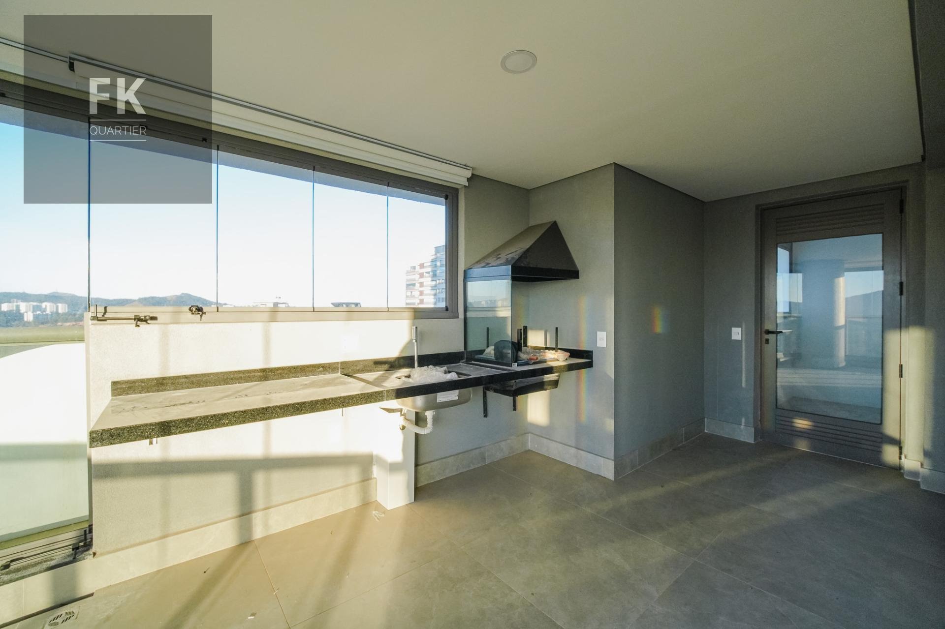 Apartamento à venda com 4 quartos, 4 suítes, 4 vagas e 244m² no Alphaville, Barueri (SP) — foto 2 de 28