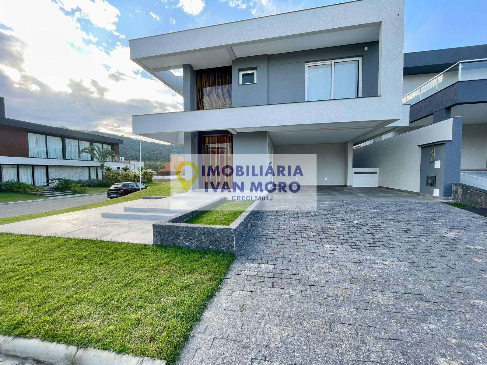 Casa à venda com 4 quartos, 2 suítes, 2 vagas e 450m² no Ingleses Norte, Florianópolis (SC) — foto 2 de 30