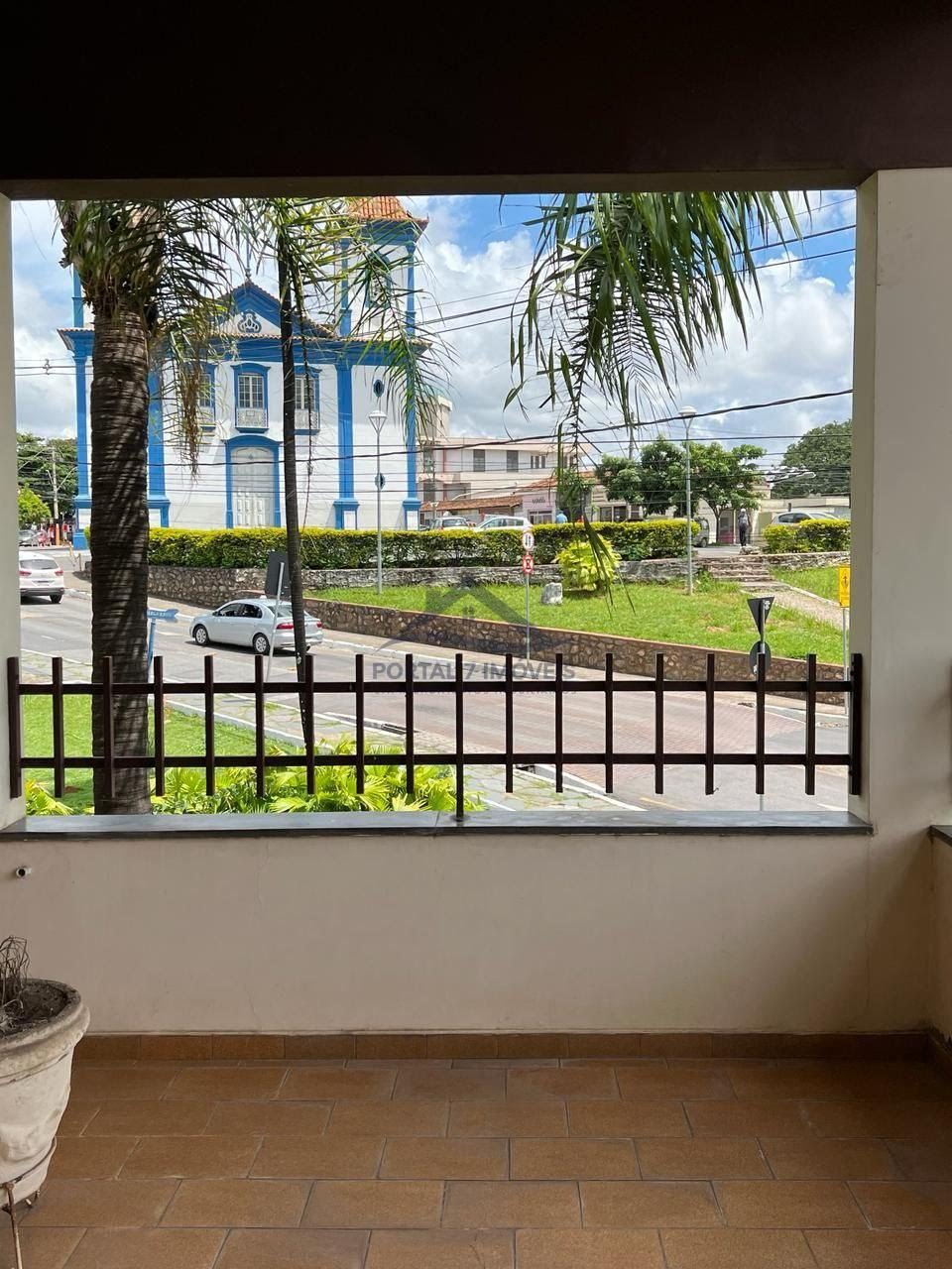 Casa à venda com 5 quartos, 2 suítes, 4 vagas e 578m² no Centro, Sete Lagoas (MG) — foto 10 de 17