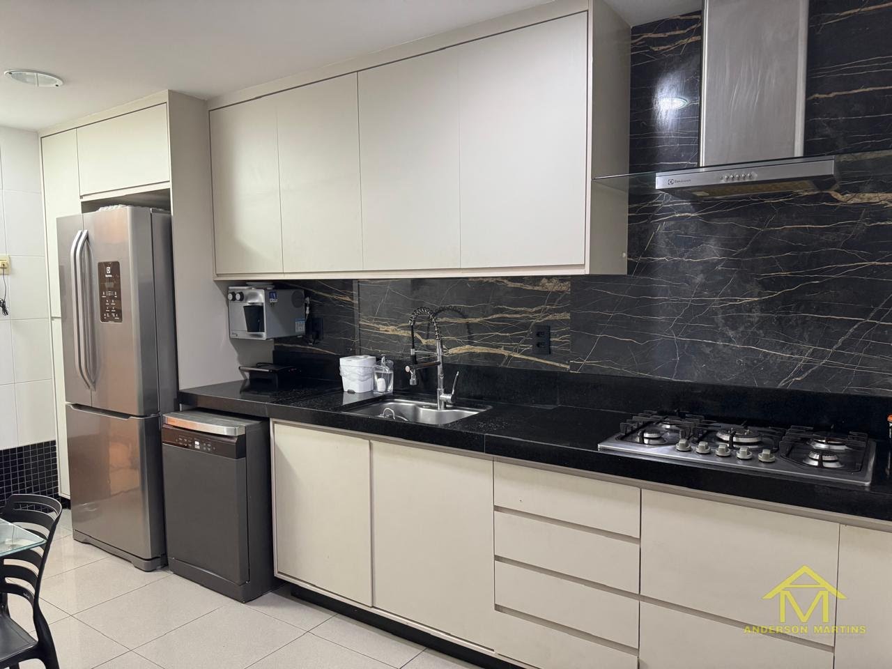 Apartamento à venda com 3 quartos, 4 banheiros, 3 vagas e 150m² no Itapuã, Vila Velha (ES) — foto 19 de 20