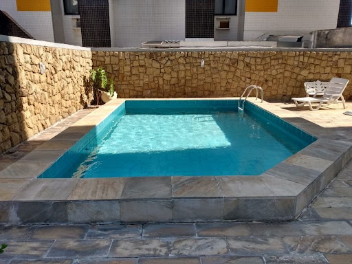 Apartamento com 3 dormitórios para alugar, 105 m² por R$ 2.765,00/mês - Centro - Campos dos Goytacazes/RJ