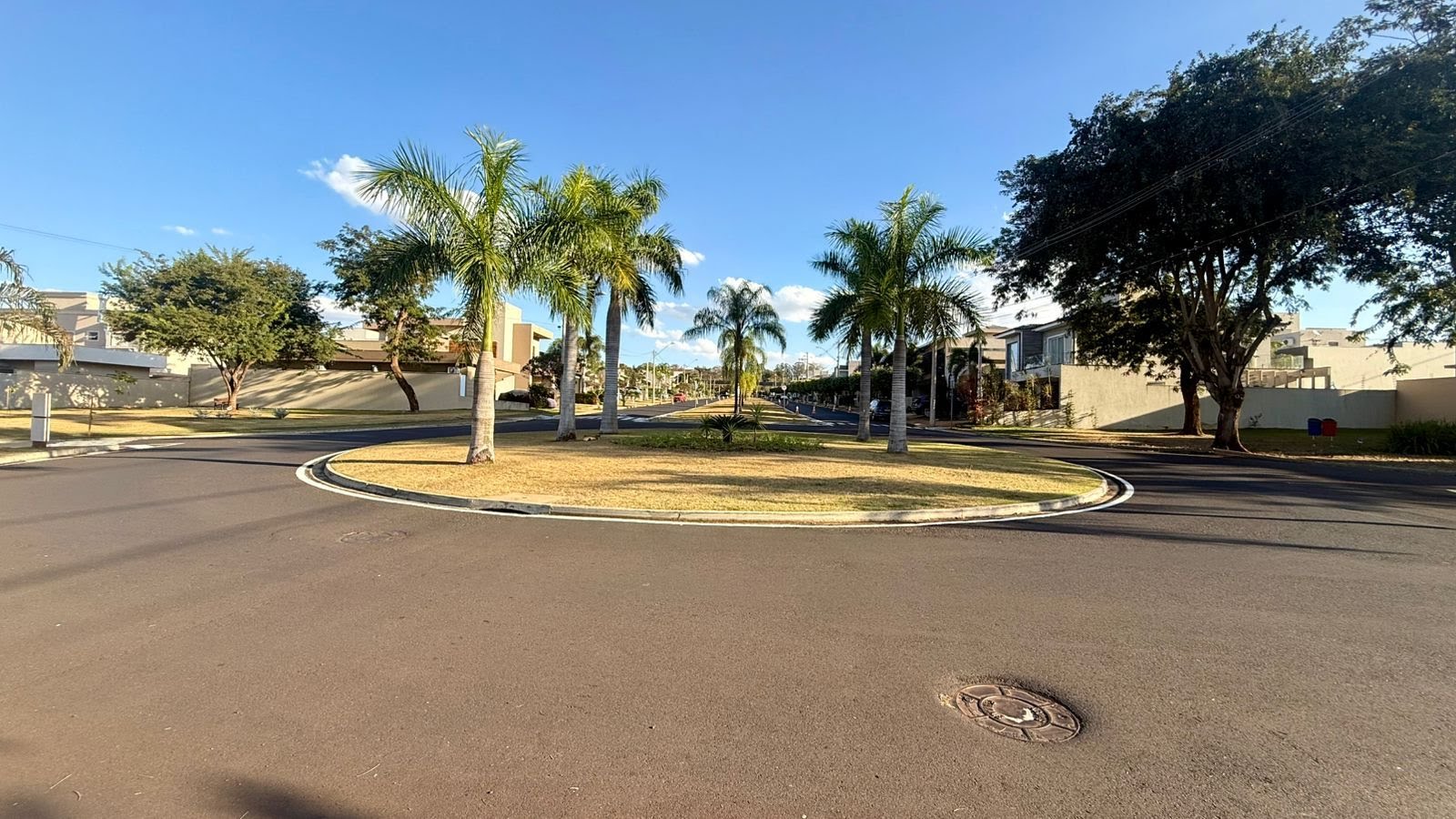 Casa à venda com 3 quartos, 3 suítes, 4 vagas e 172m² no Jardim Cybelli, Ribeirão Preto (SP) — foto 8 de 30