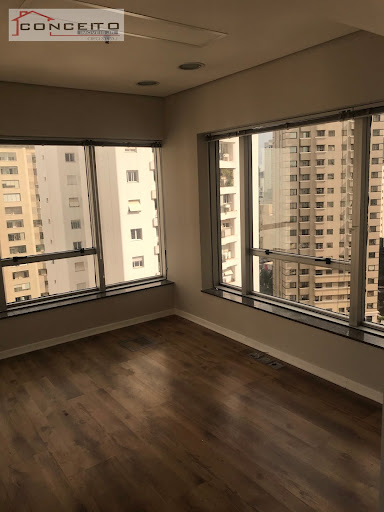Conjunto / Sala em Itaim Bibi  -  São Paulo