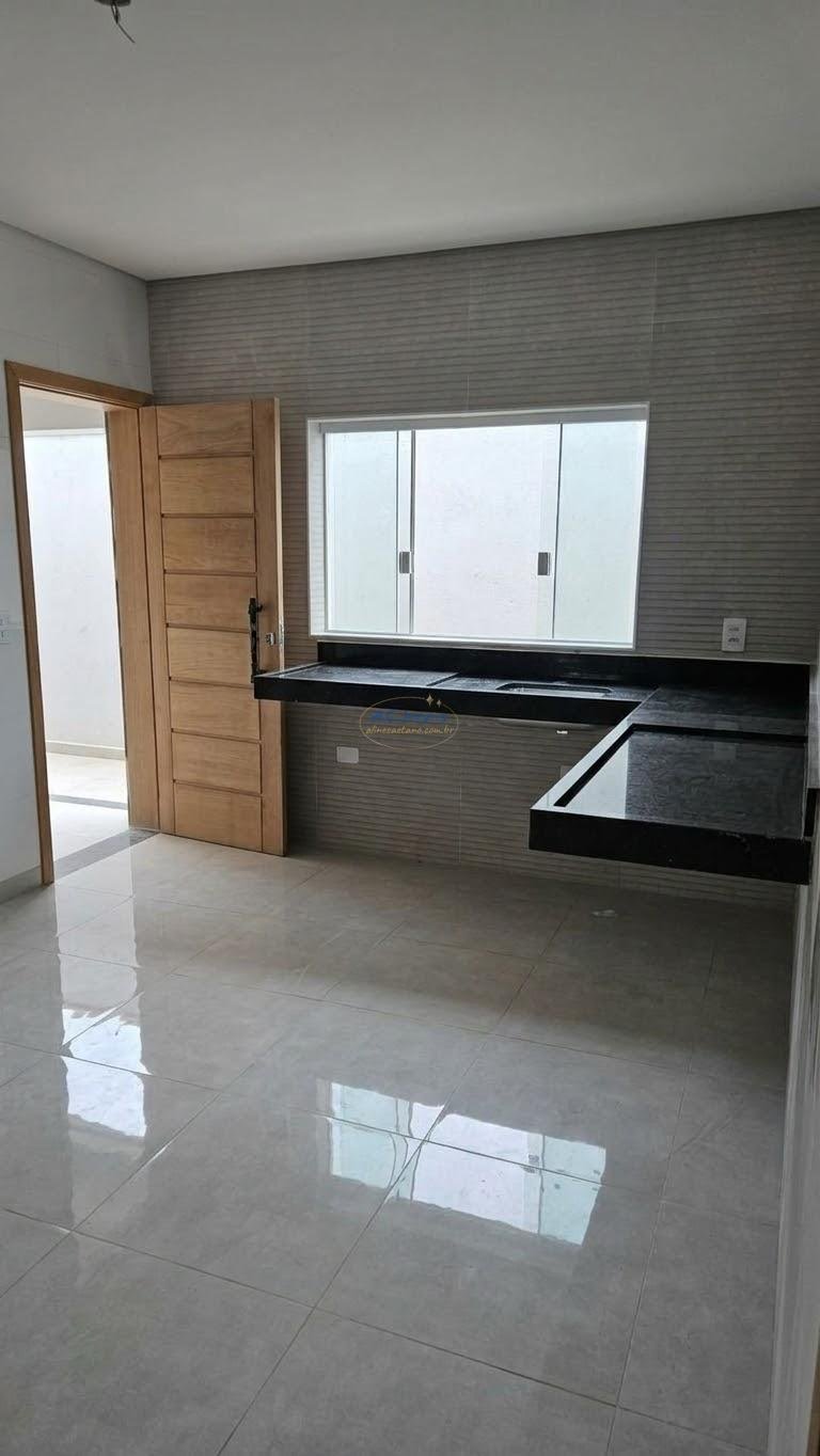 Casa à venda com 2 quartos, 1 suíte, 3 vagas e 85m² no Vila Tupi, Praia Grande (SP) — foto 3 de 17