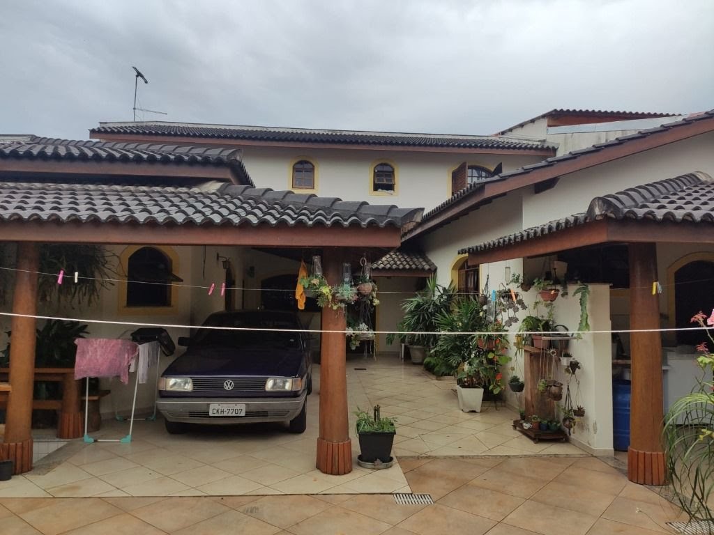 Casa à venda com 3 quartos, 5 banheiros, 6 vagas e 293m² no Arujamérica, Arujá — foto principal