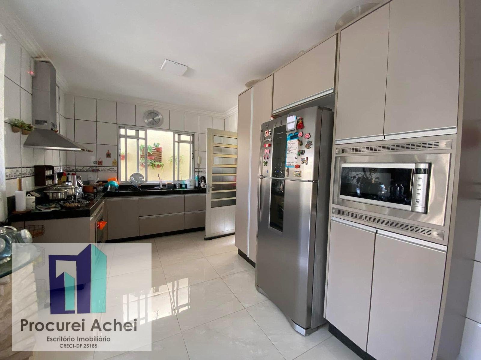 Casa à venda com 3 quartos, 1 suíte, 4 vagas e 400m² no Setor Habitacional Vicente Pires, Brasília (DF) — foto 7 de 10
