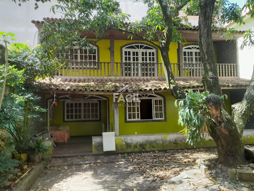 Casa Comercial em Parque da Areia Preta  -  Guarapari