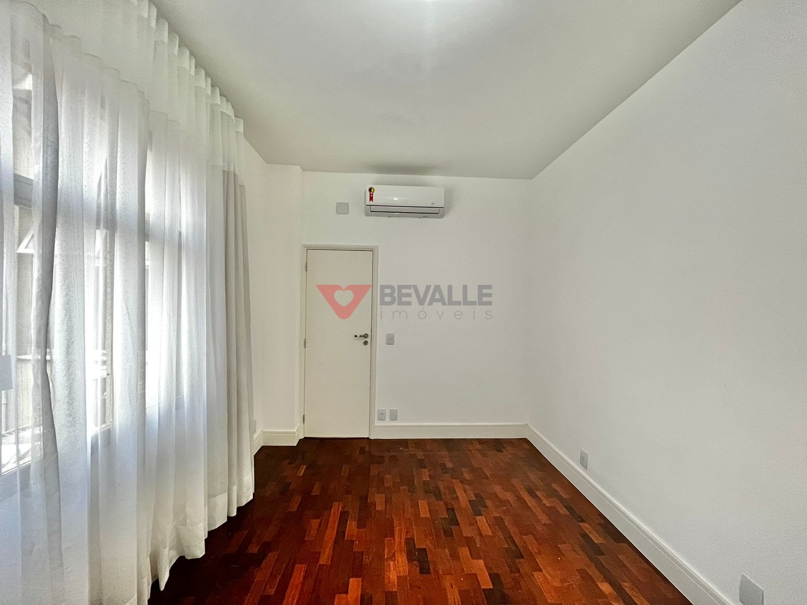 Apartamento à venda com 3 quartos, 1 suíte, 2 vagas e 150m² no Ipanema, Rio de Janeiro (RJ) — foto 13 de 26