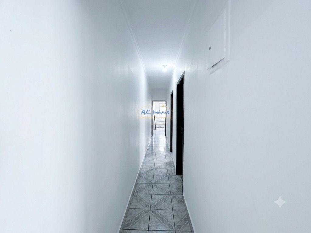 Casa à venda com 2 quartos, 1 suíte, 4 vagas e 120m² no Aviação, Praia Grande (SP) — foto 15 de 18