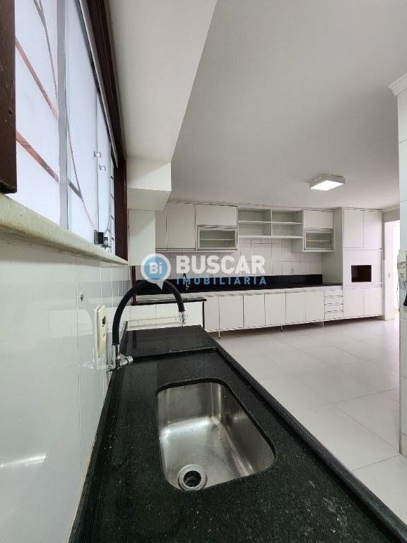 Casa à venda com 3 quartos, 3 suítes, 2 vagas e 200m² no Sim, Feira de Santana (BA) — foto 10 de 13