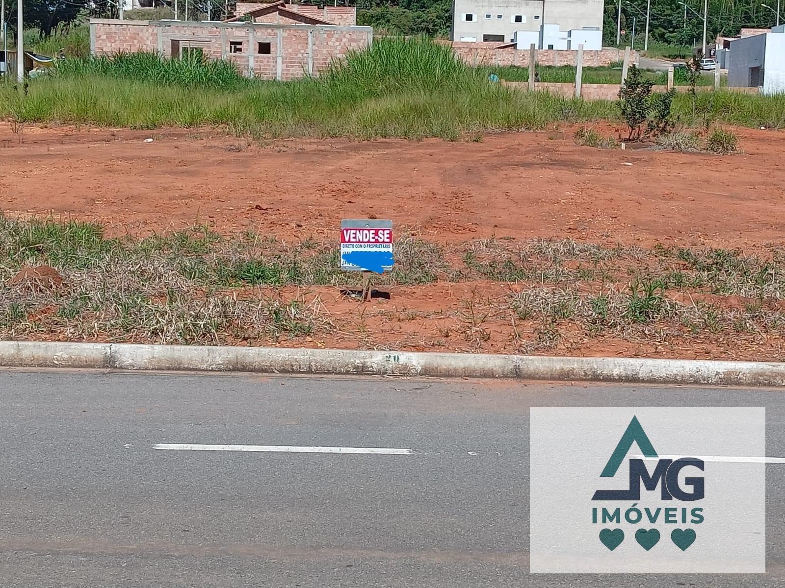 Terreno à venda com 300m² de terreno no Cidade Jardim, Três Corações — foto principal