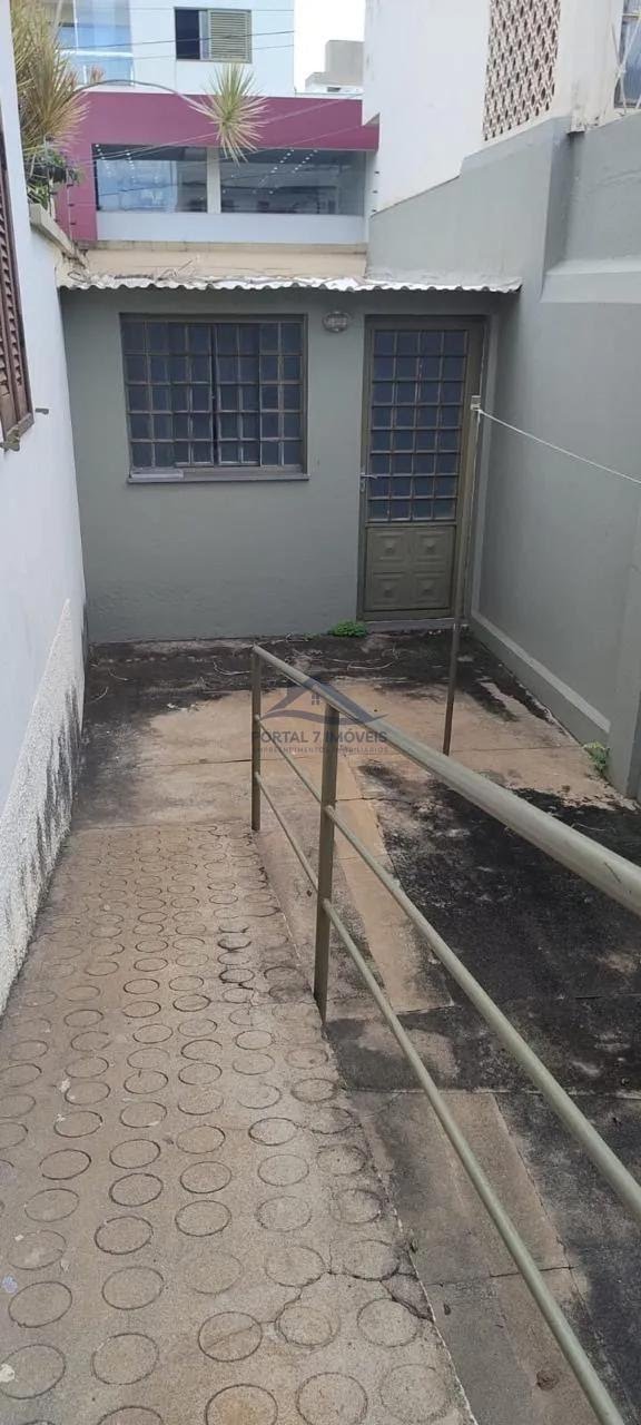 Casa à venda com 3 quartos, 1 suíte, 4 vagas e 297m² no Jardim Cambui, Sete Lagoas (MG) — foto 15 de 21