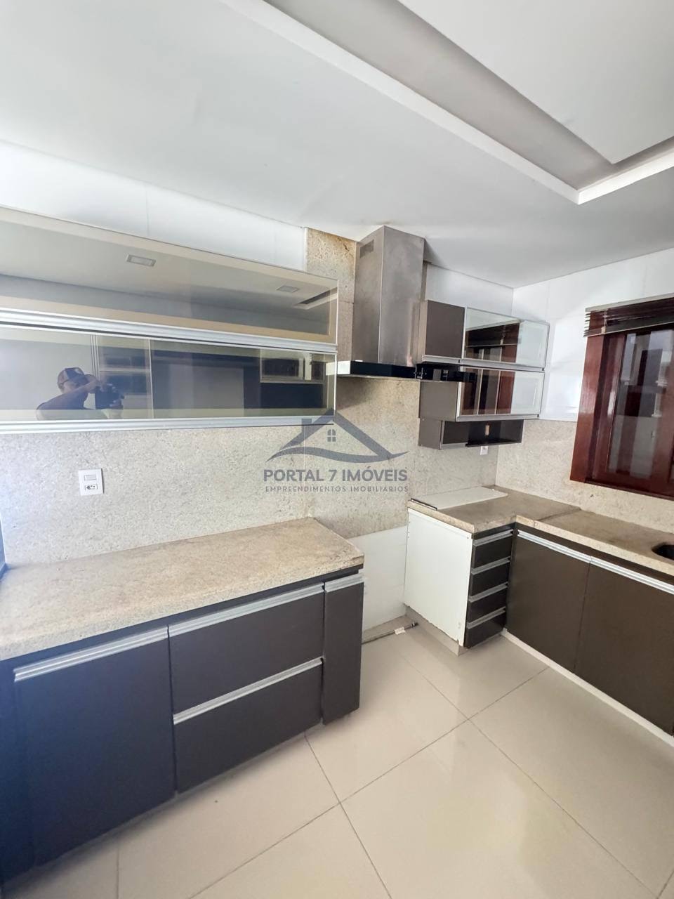 Casa à venda com 5 quartos, 2 suítes, 3 vagas e 230m² no Jardim Arizona, Sete Lagoas (MG) — foto 9 de 26