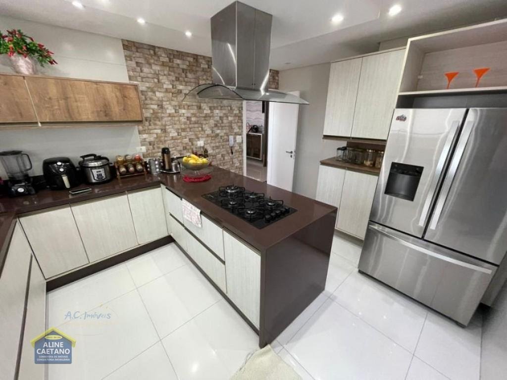 Cobertura à venda com 4 quartos, 4 suítes, 4 vagas e 370m² no Guilhermina, Praia Grande (SP) — foto 11 de 28