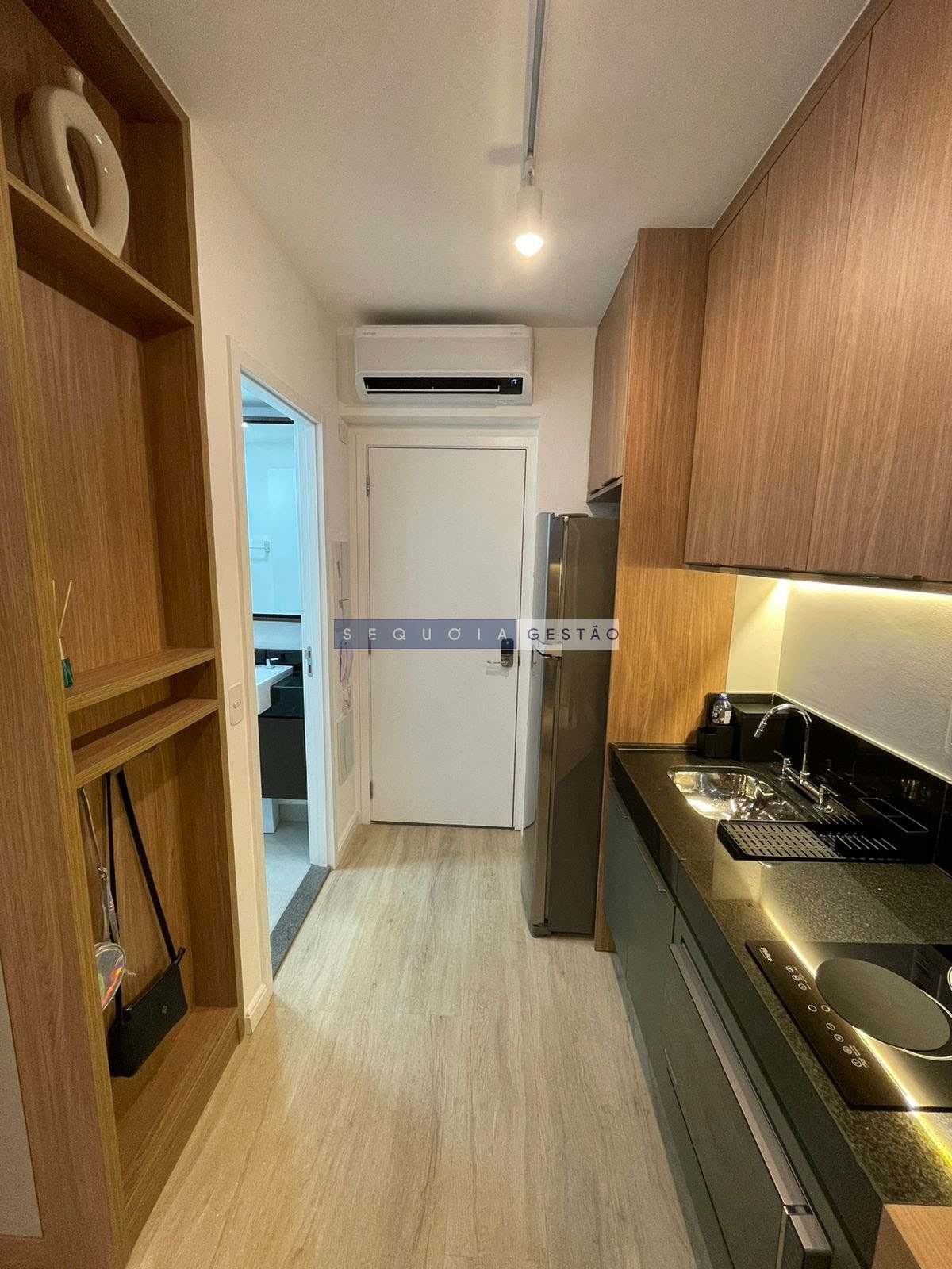 Apartamento para alugar com 1 quarto, 1 suíte e 25m² no Pinheiros, São Paulo (SP) — foto 2 de 30