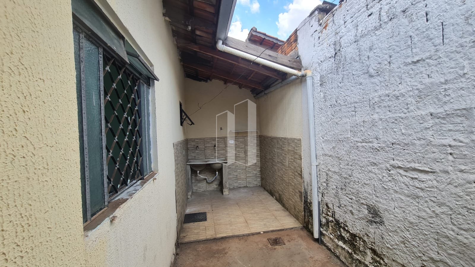 Casa à venda com 6 quartos, 2 banheiros e 720m² no Mansões Paraíso, Aparecida de Goiânia (GO) — foto 9 de 10