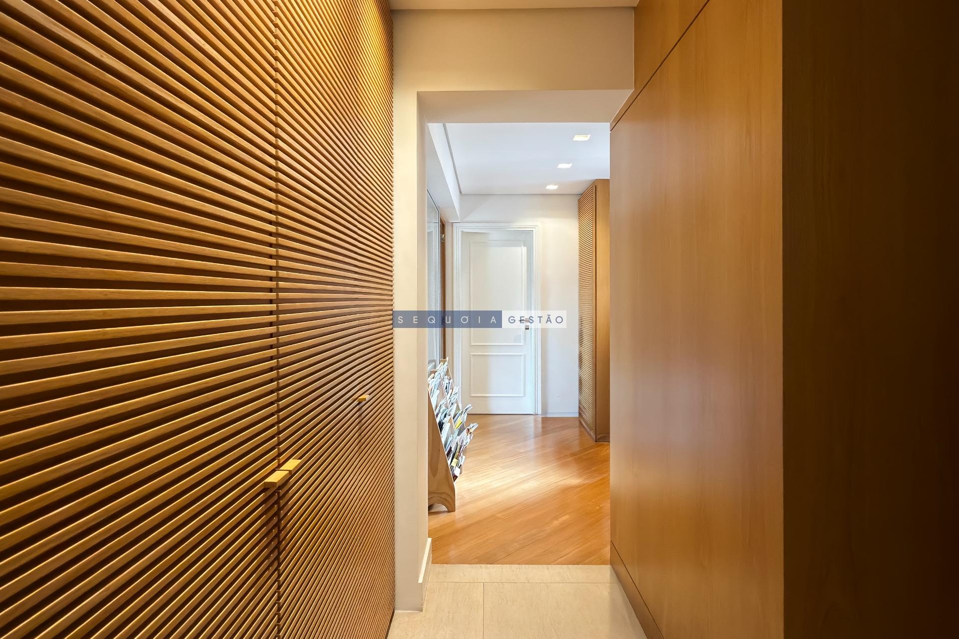 Apartamento à venda com 3 quartos, 3 suítes, 4 vagas e 315m² no Jardim Europa, São Paulo (SP) — foto 22 de 30
