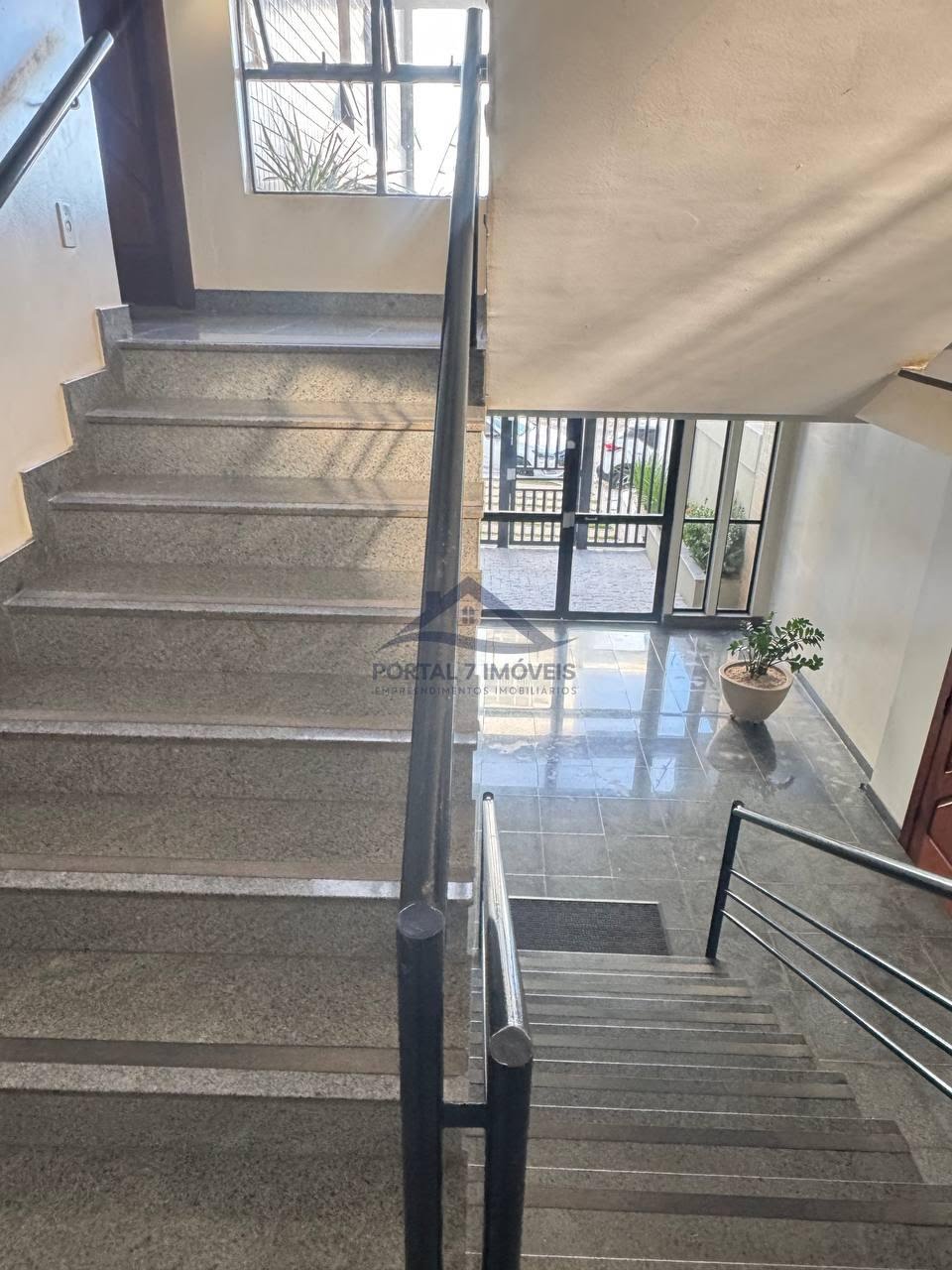 Apartamento à venda com 3 quartos, 1 suíte, 2 vagas e 93m² no Cedro e Cachoeira, Sete Lagoas (MG) — foto 3 de 21