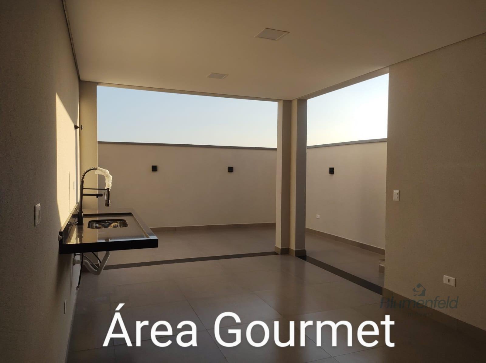 Casa à venda com 3 quartos, 3 suítes, 4 vagas e 136m² no Jardim Planalto, Arujá (SP) — foto 23 de 27