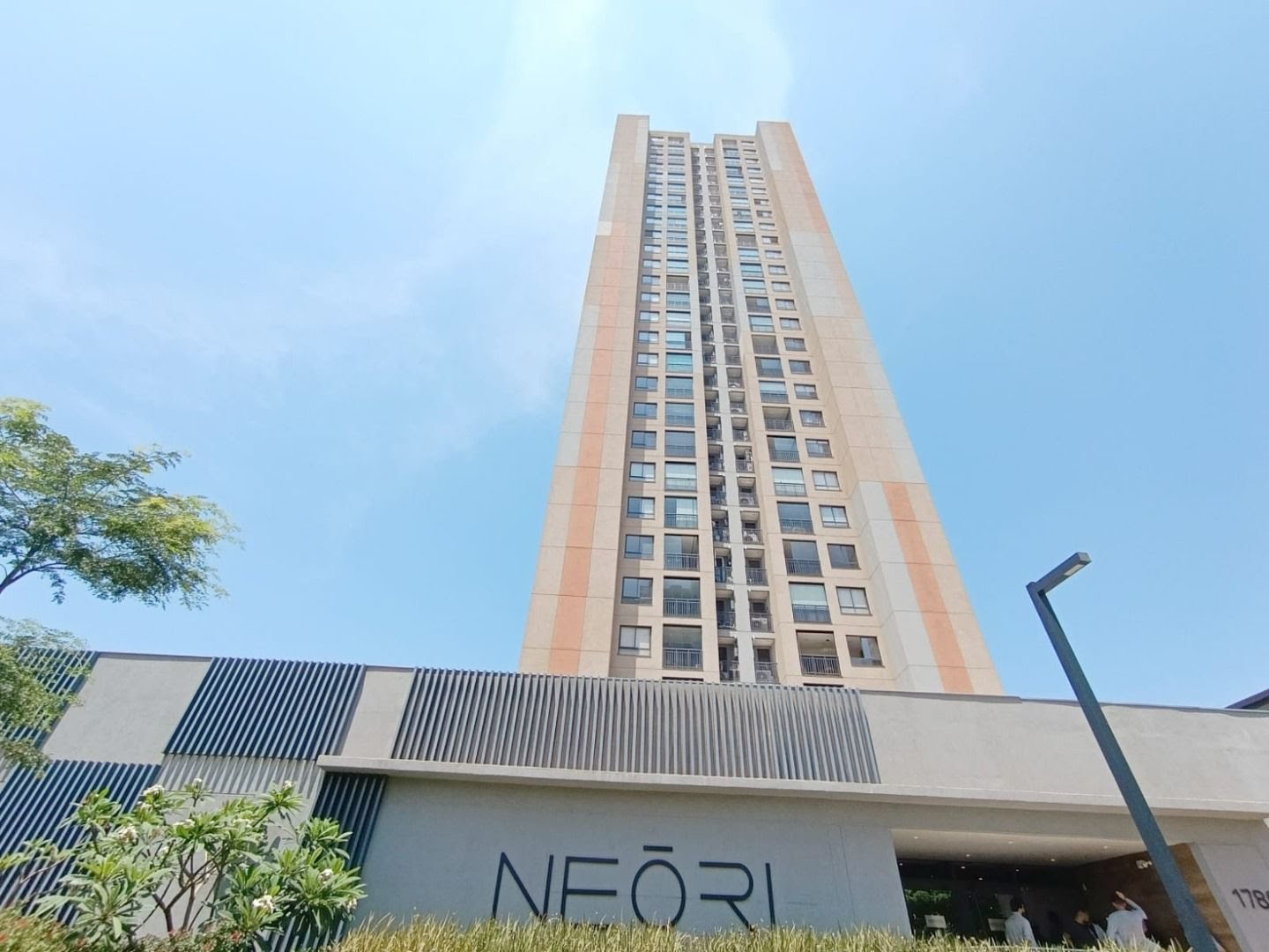 Apartamento à venda com 1 quarto, 1 banheiro, 1 vaga e 43m² no Condomínio Guaporé, Ribeirão Preto — foto principal