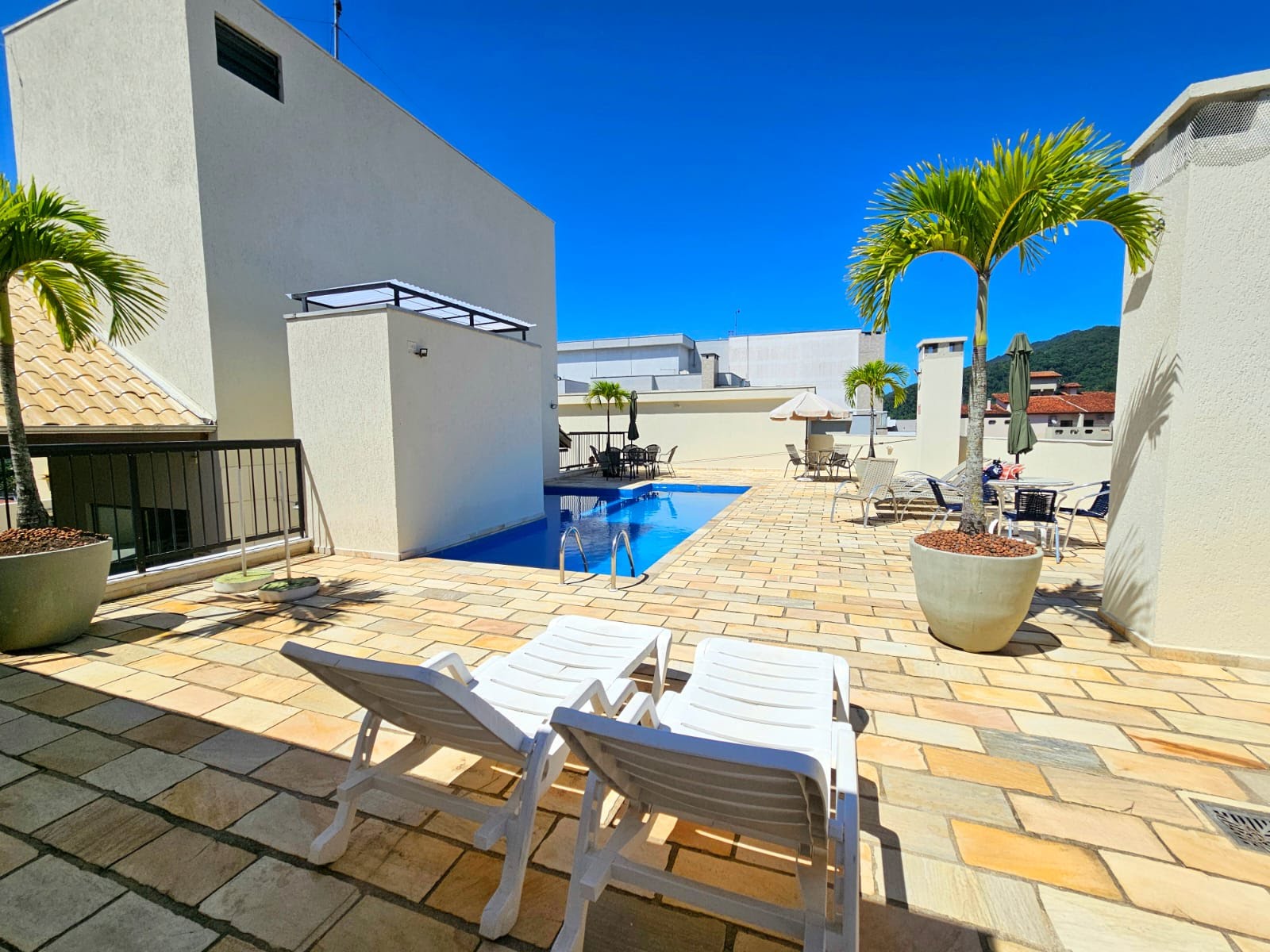 Apartamento à venda com 2 quartos, 1 suíte, 2 vagas e 90m² no Acaraú, Ubatuba (SP) — foto 3 de 22