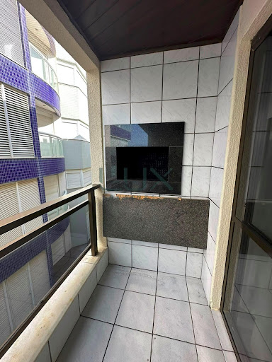 Apartamento 03 Dorm. em Meia Praia  -  Itapema