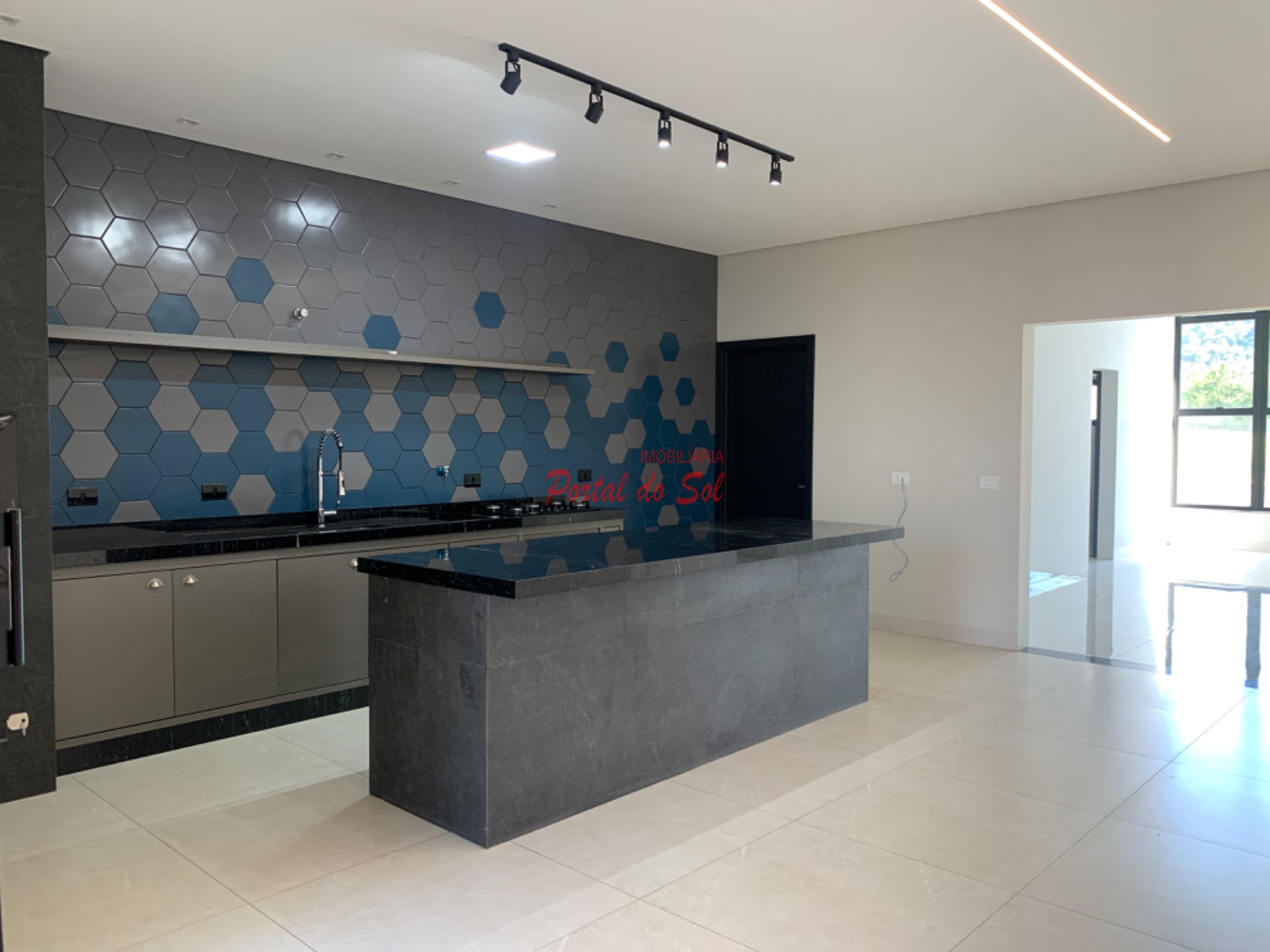 Casa à venda com 3 quartos, 3 suítes, 2 vagas e 390m² no Residencial Royal Park, Santo Antônio da Platina (PR) — foto 9 de 23