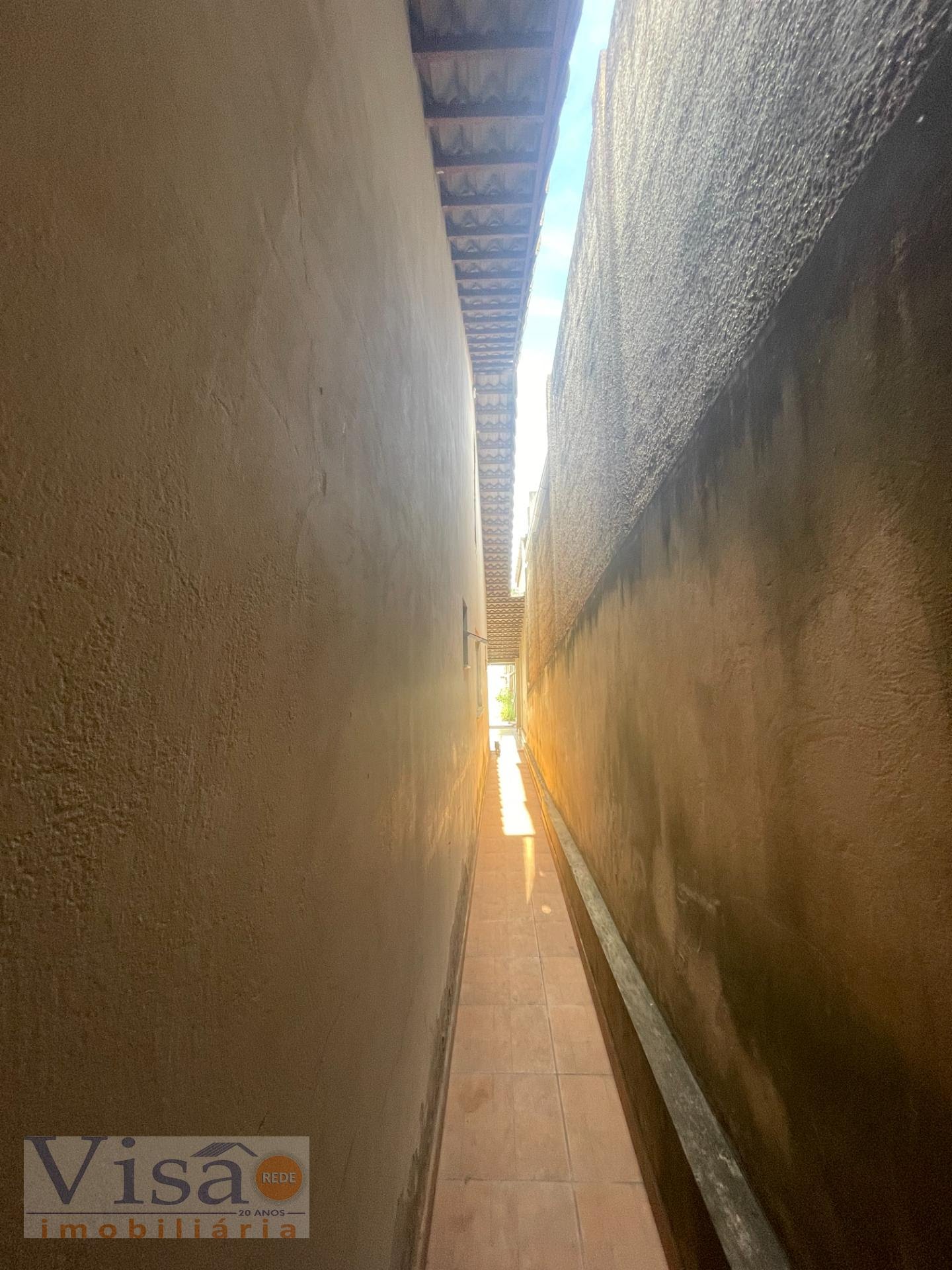 Casa à venda com 3 quartos, 1 suíte, 3 vagas e 180m² no Vila Cristiano, Paracatu (MG) — foto 4 de 22