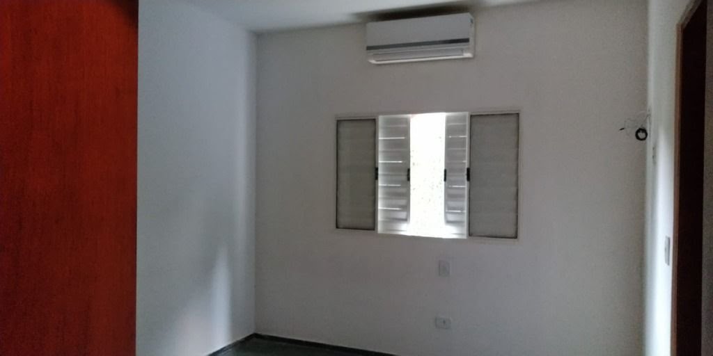 Casa à venda com 3 quartos, 1 suíte, 6 vagas e 183m² no Condomínio Country Club, Arujá (SP) — foto 9 de 20