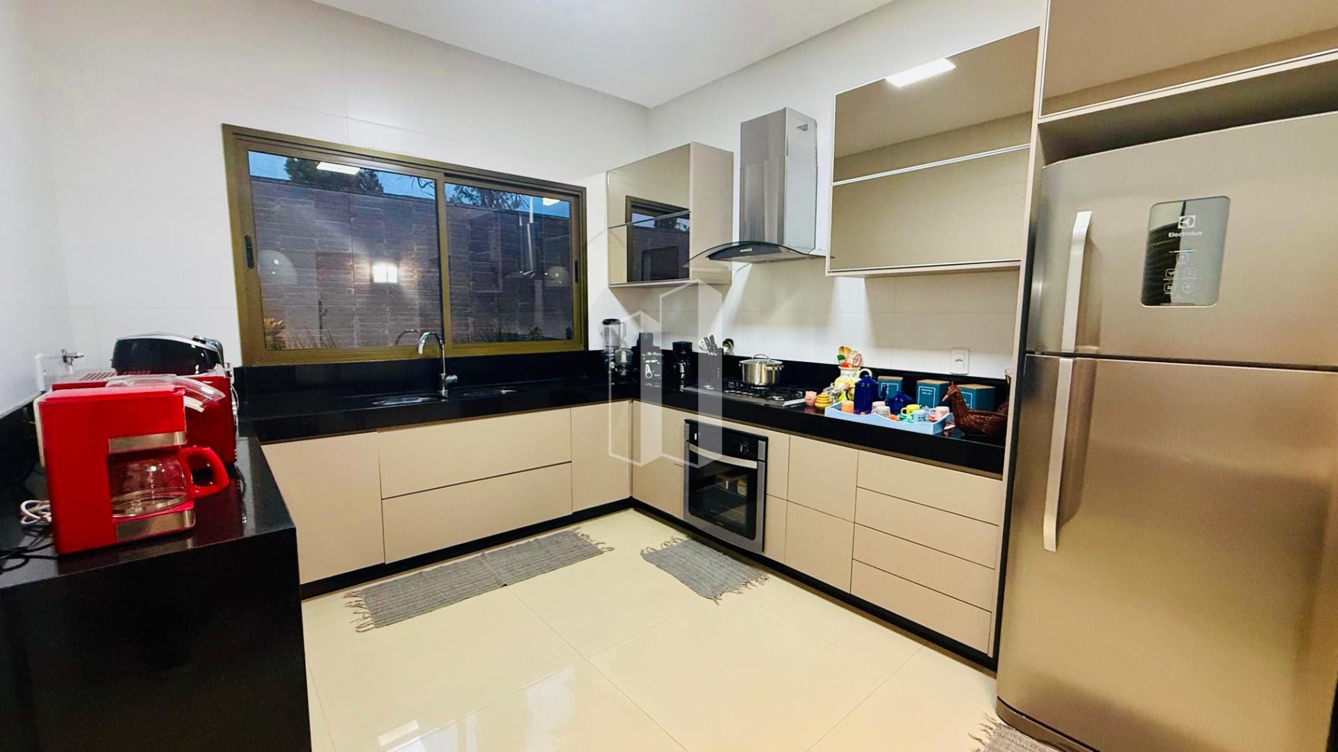 Casa à venda com 3 quartos, 3 suítes, 3 vagas e 240m² no Residencial Goiânia Golfe Clube, Goiânia (GO) — foto 8 de 30