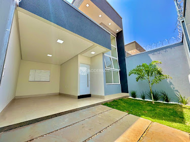 Casa em Loteamento Residencial Jardim Laranjeiras  -  Catalão