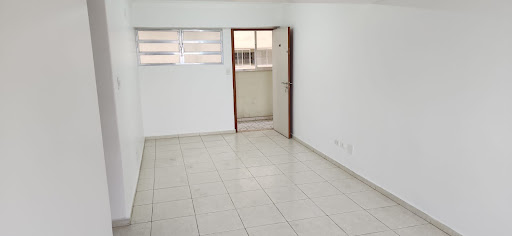 Apartamento em Sumarezinho  -  São Paulo