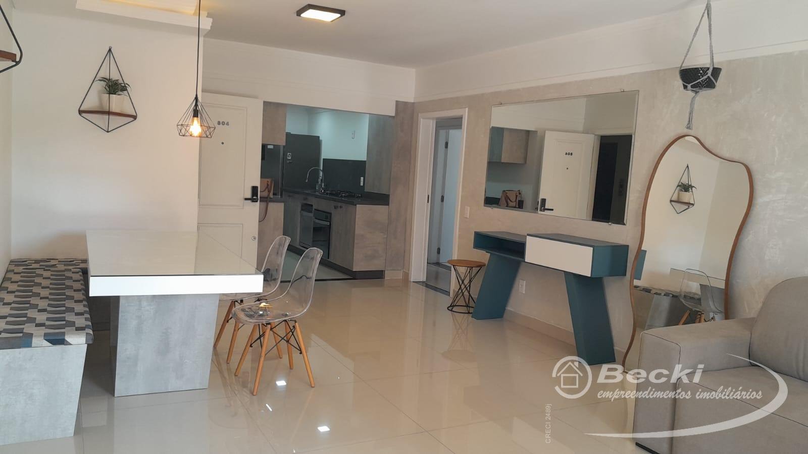 Apartamento à Venda no Centro de Joinville, 3 Dorms, 122m²