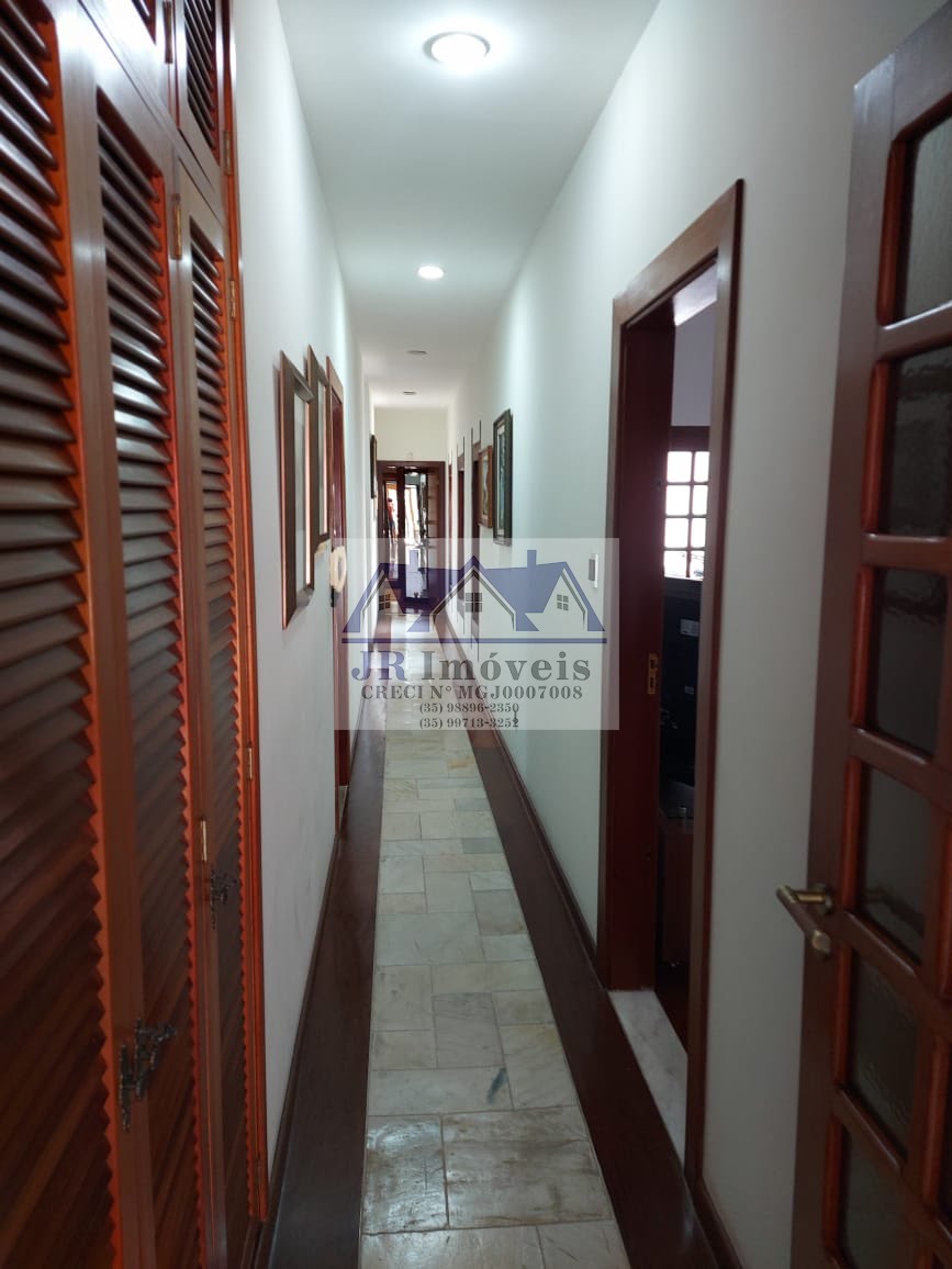 Casa à venda com 2 quartos, 3 suítes, 4 vagas e 1448m² no Centro, Itajubá (MG) — foto 11 de 30