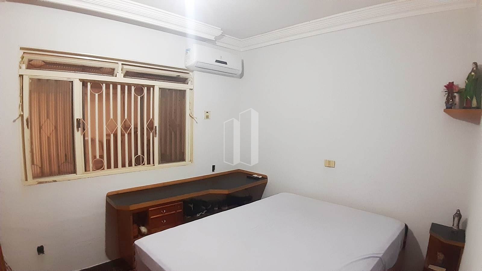 Casa à venda com 3 quartos, 1 suíte, 4 vagas e 302m² no Jardim Santo Antônio, Goiânia (GO) — foto 5 de 10