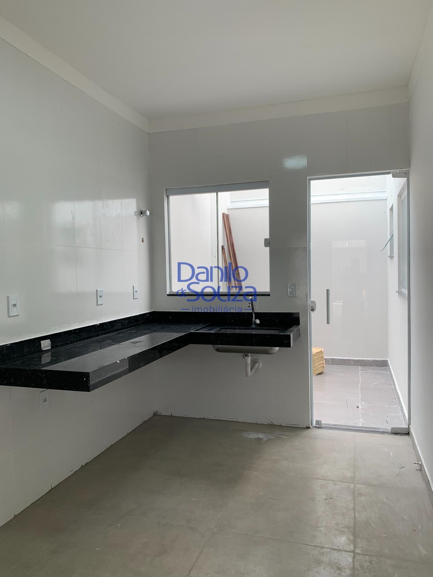 Casa à venda com 2 quartos, 1 suíte, 2 vagas e 100m² no Dona Adélia II, Araxá (MG) — foto 11 de 12