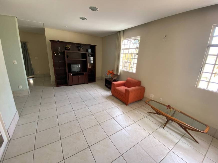 Casa à venda com 3 quartos, 1 suíte, 4 vagas e 358m² no Minascaixa, Belo Horizonte (MG) — foto 5 de 29