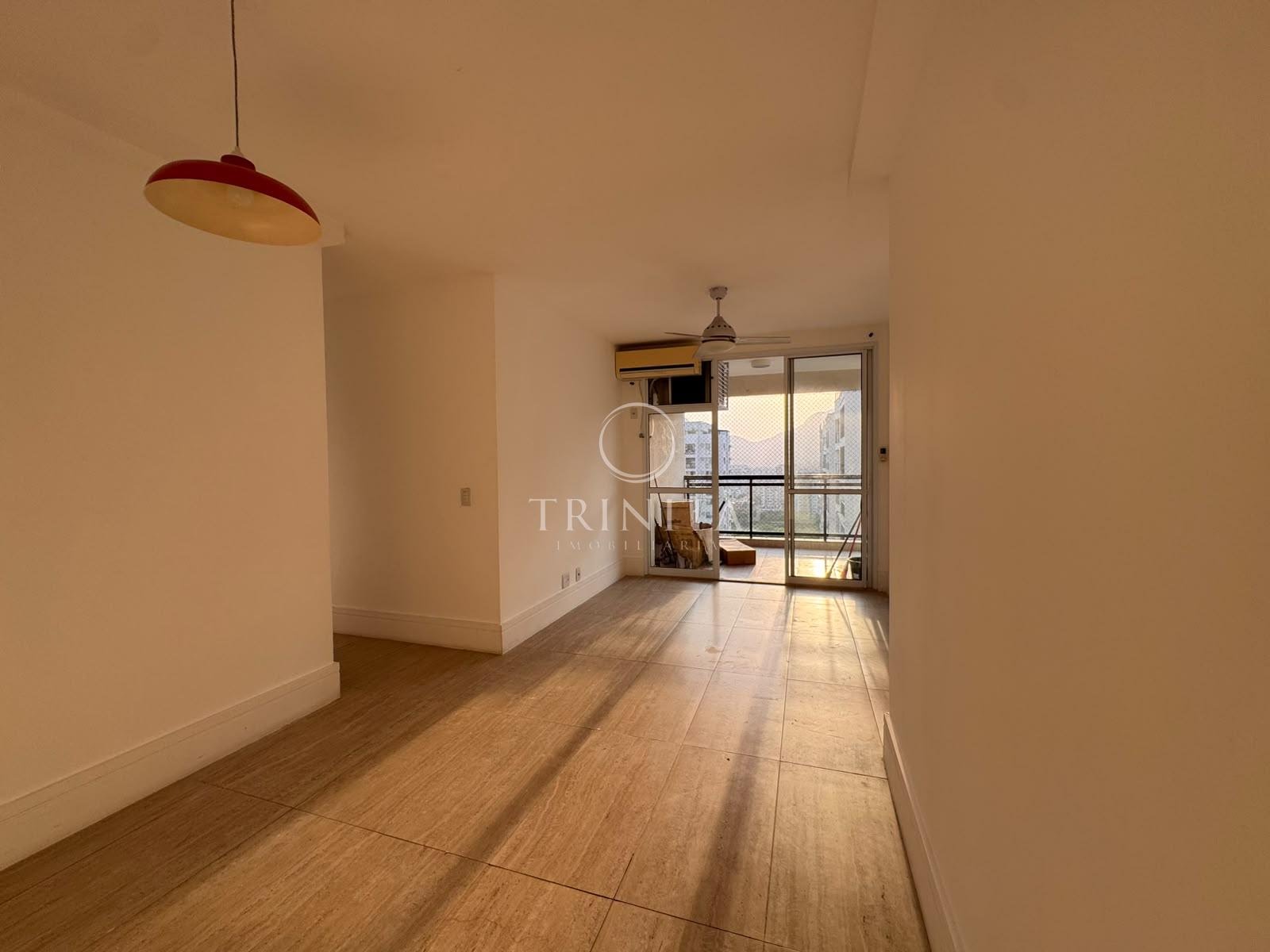 sala-trinitaimobiliaria-maayan