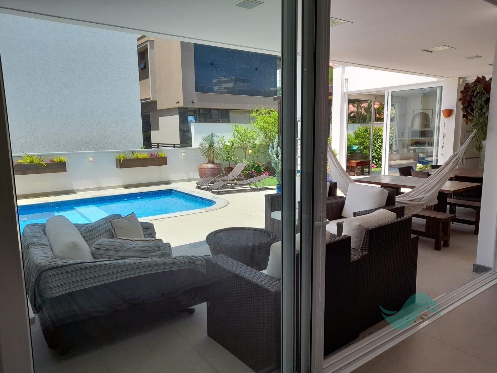 Casa à venda com 4 quartos, 4 suítes, 5 vagas e 500m² no Jurerê Internacional, Florianópolis (SC) — foto 14 de 30
