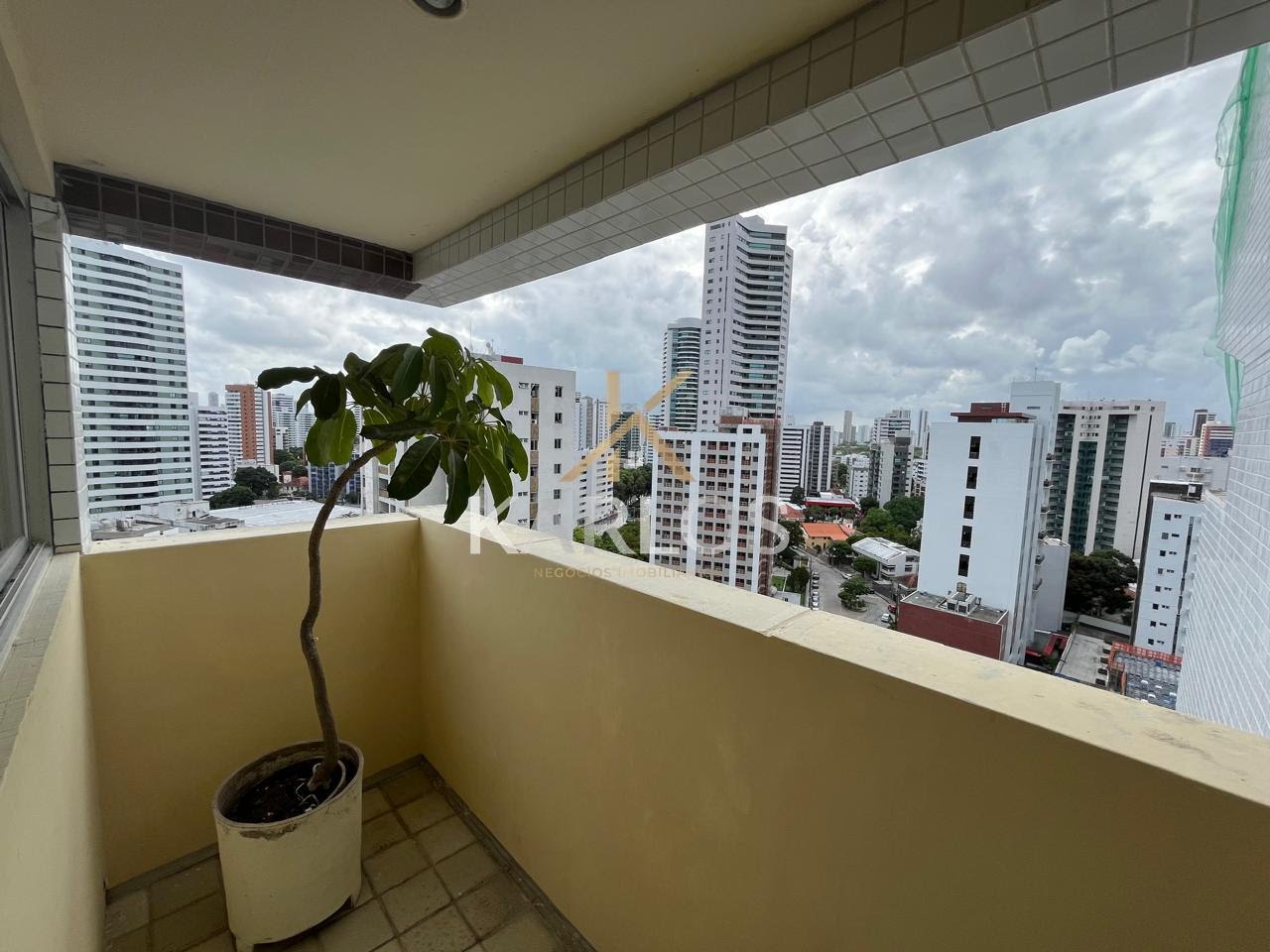 Apartamento à venda com 4 quartos, 4 banheiros, 2 vagas e 271m² no Espinheiro, Recife (PE) — foto 9 de 30