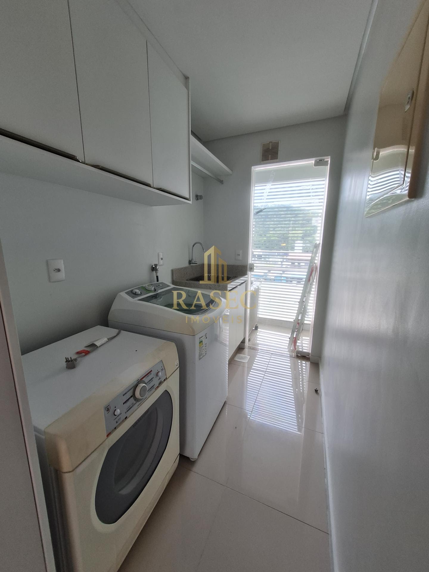 Apartamento para alugar com 2 suítes, 2 vagas e 98m² no Centro II, Brusque (SC) — foto 15 de 22