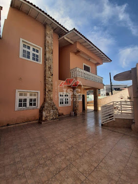 Sobrado no bairro Jardim Guapituba  -  Mauá